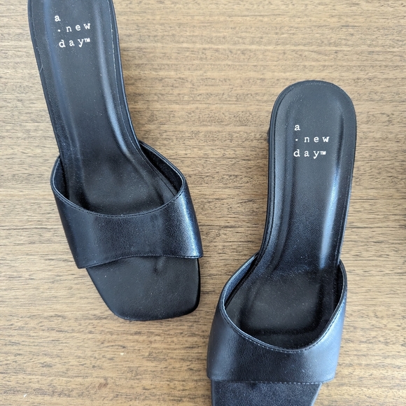 SIZE 7 SHOES - A NEW DAY AND EXPRESS - Picture 2 of 11